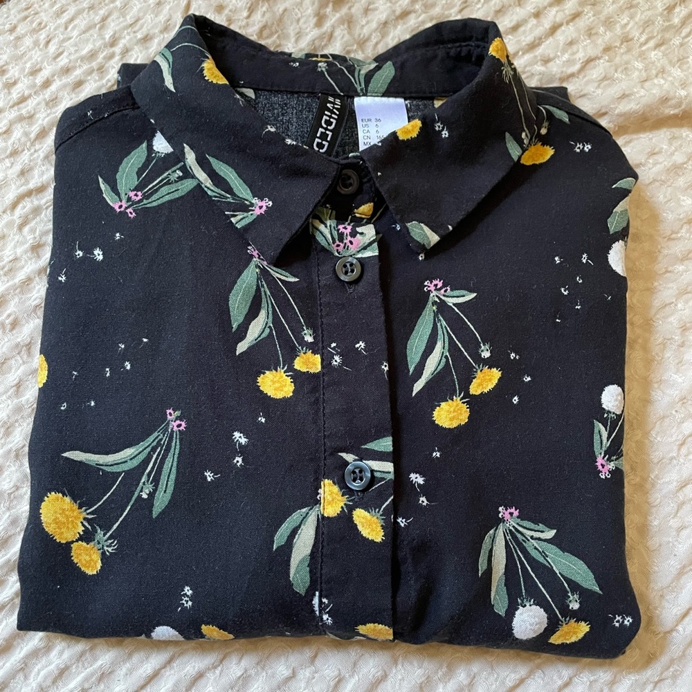 H&M Divided Shirt 6